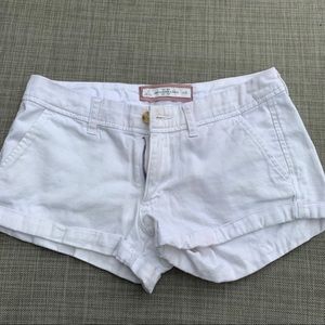 + [abercrombie] classic white chino shorts
